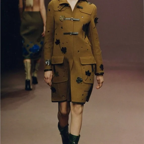 Prada FW 1999 - fur lined brown Nylon Coat with Leather Velcro strap closure - Picture 11 of 13